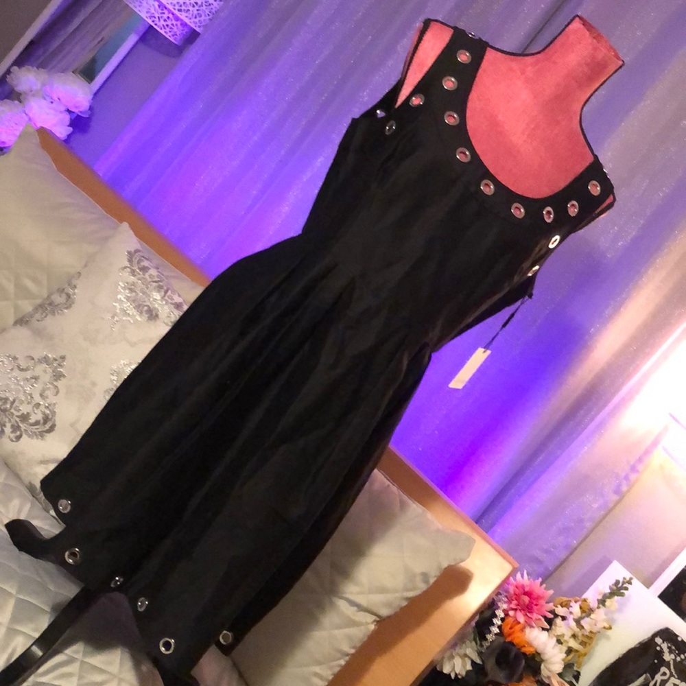 Black sleeveless dress w/Grommets